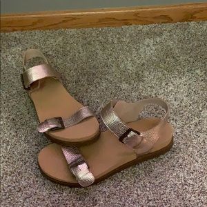 Revitalize Excursion Sandal size 12